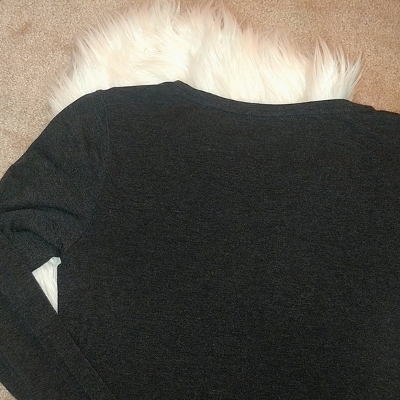 ✨DETAILED ELEGANT TOP✨ - Picture 4 of 7